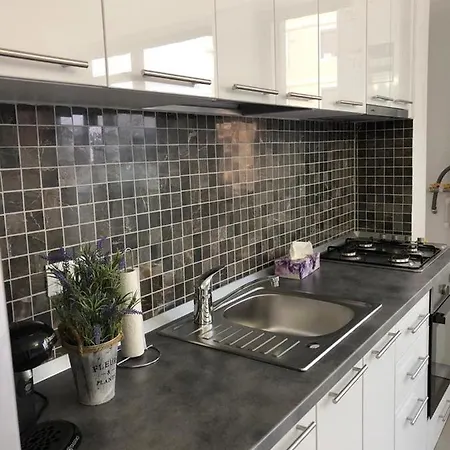 Solid Georgia アパート